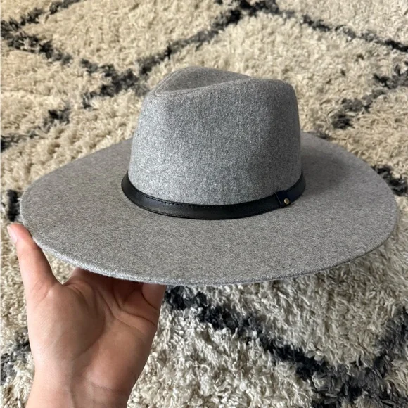 Forever 21 Gray Fedora Hat - Picture 1 of 7